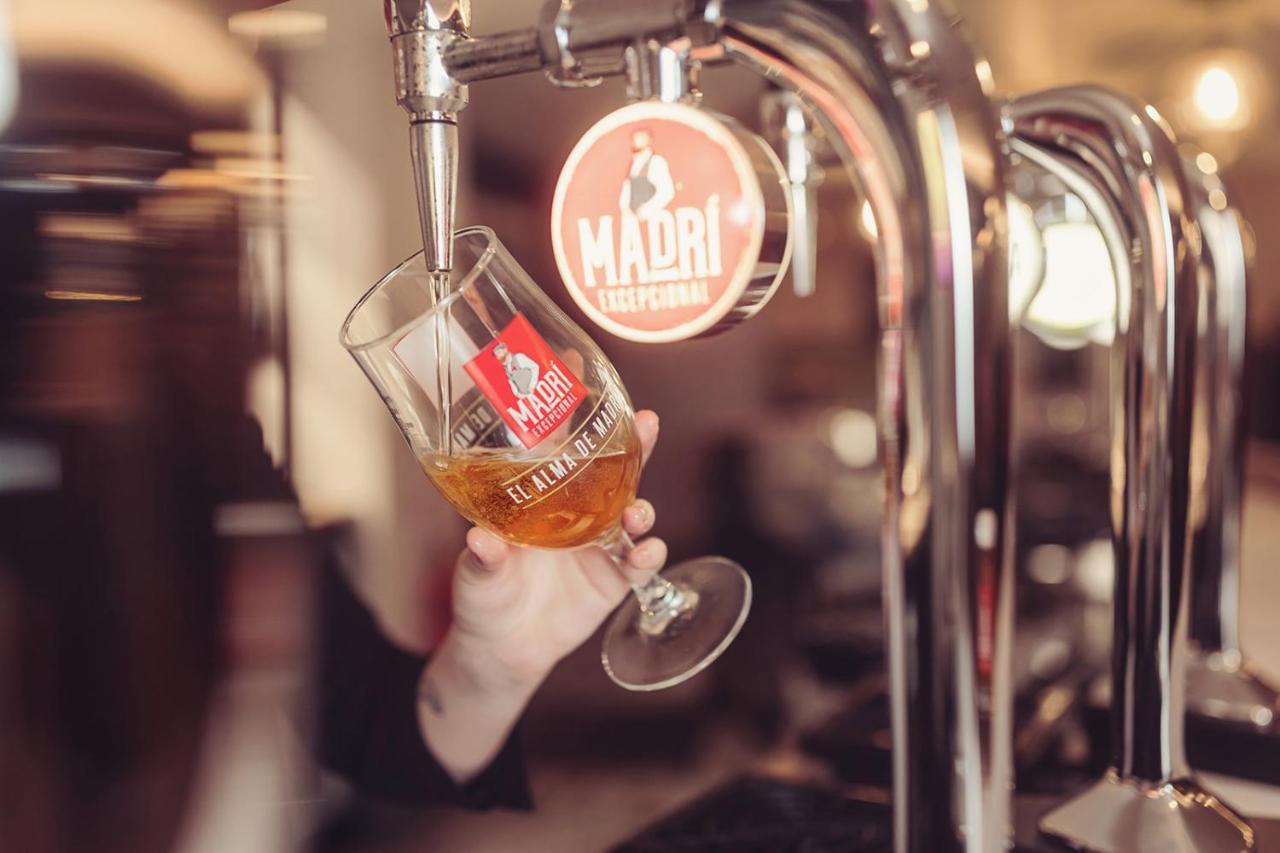 Longlands Inn & Cottages Carnforth Exteriér fotografie Beer tap