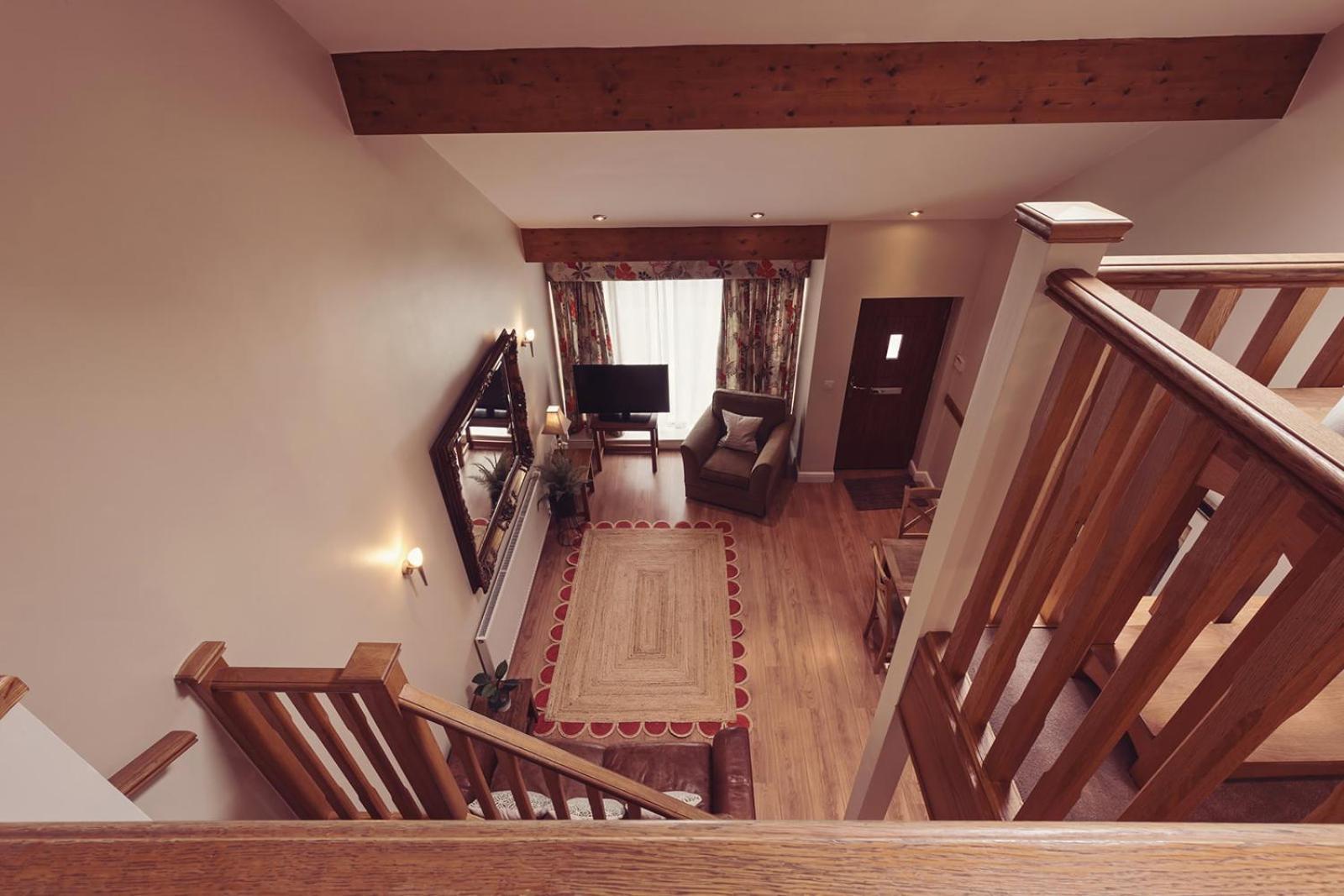 Longlands Inn & Cottages Carnforth Exteriér fotografie Interior of a chalet